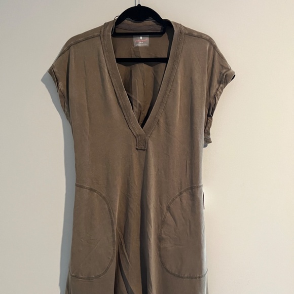 Free People Movement Hot Shot V Neck Jumpsuit in Oregano - Picture 4 of 13